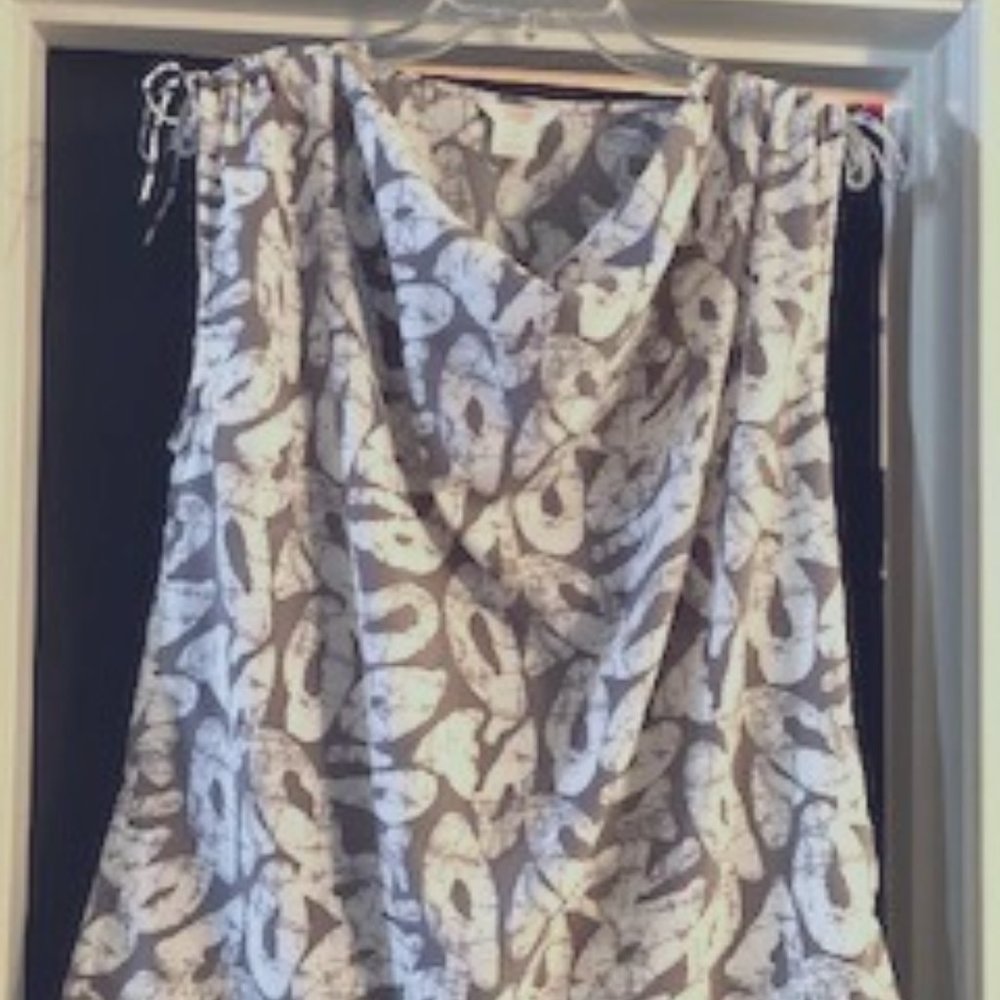 top size LG grey and white